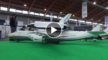 Indoor RC Exhibition Giant RC Scale Model Airplane and Helicopter